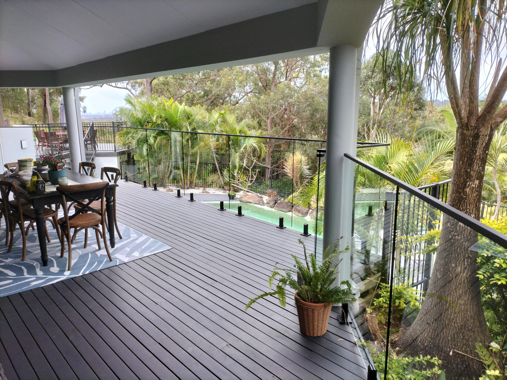 Windows at a house in Bonogin